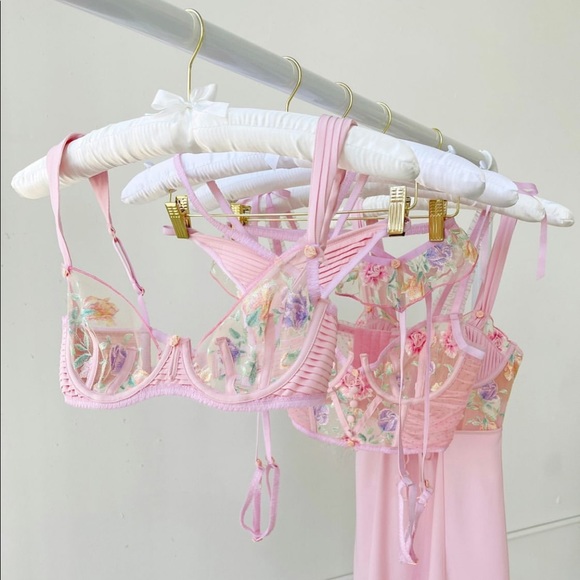 FOR LOVE & LEMONS Pastel Watercolor Rose Bustier - Picture 7 of 13